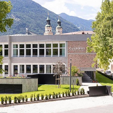 Cusanus Akademie - Accademia Cusanus Bressanone Esterno foto