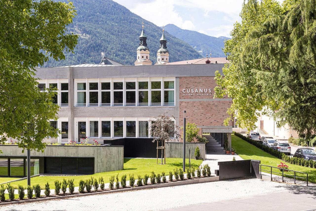 Cusanus Akademie - Accademia Cusanus Bressanone Esterno foto